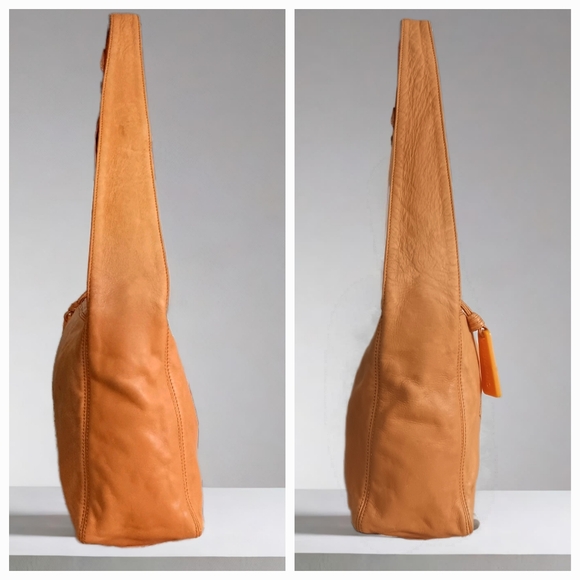 CHANEL Vintage CC Logo Mustard Lambskin Leather Shoulder Bag - Picture 10 of 16